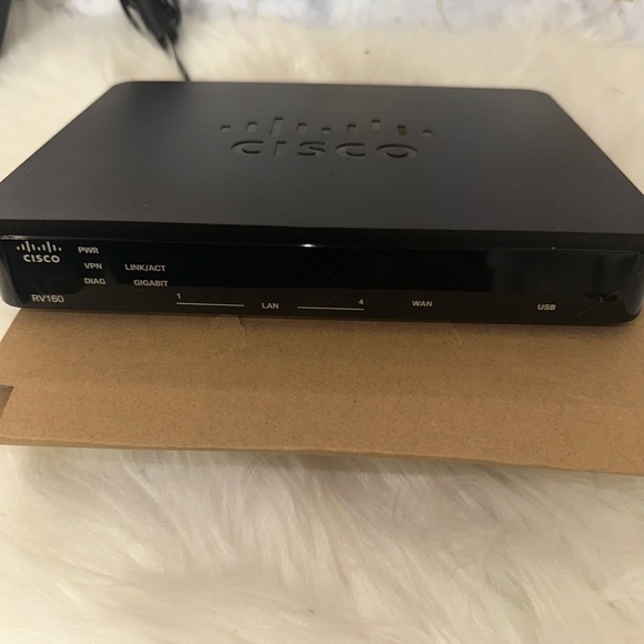 Networking | Cisco Black Network Router | Poshmark